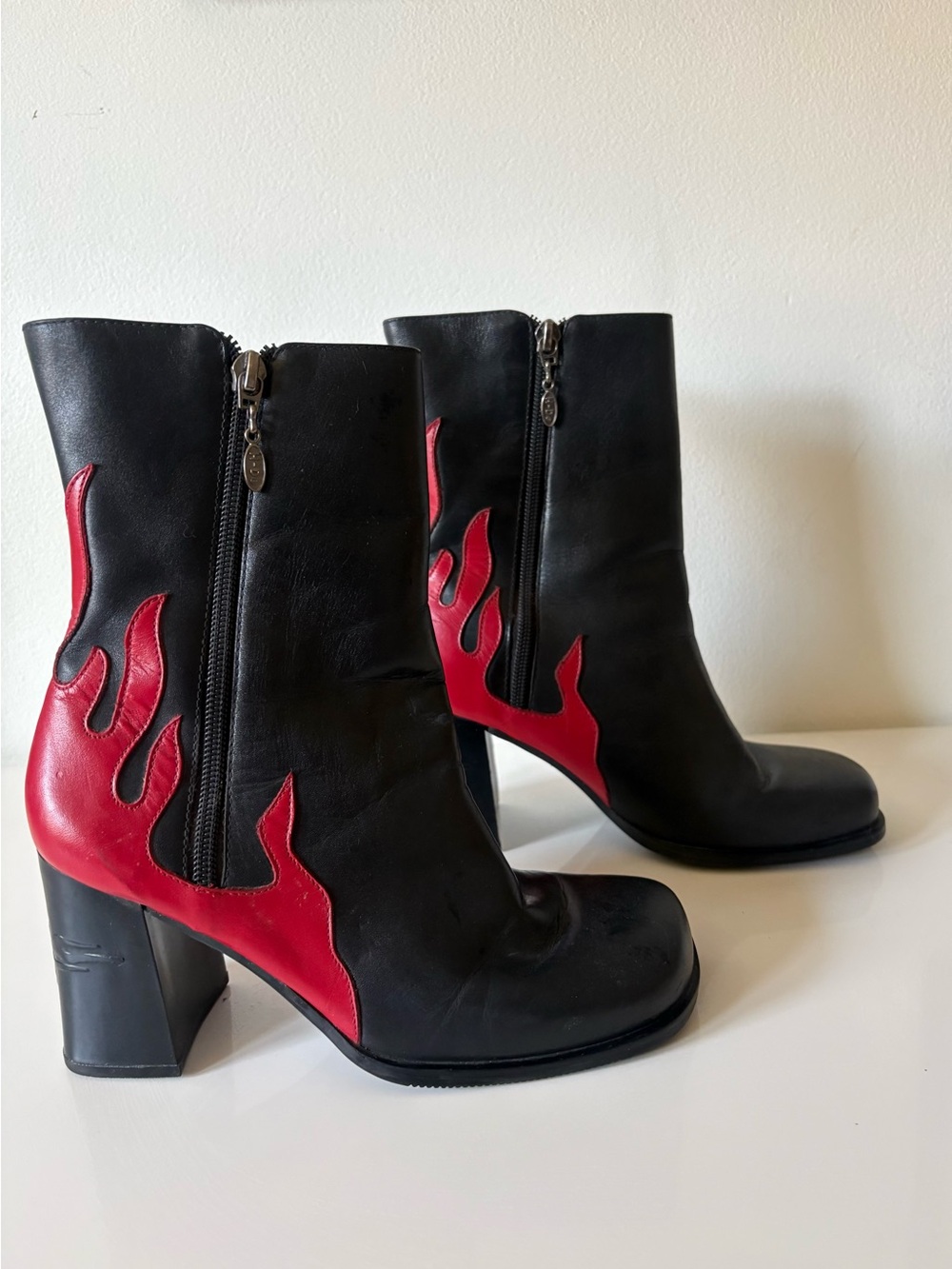 Harley-Davidson Black Leather Ankle Boots with Red Flame